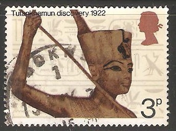 Estatua de Tutankamon  