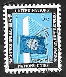 Bandera y Edificio de Naciones Unidas