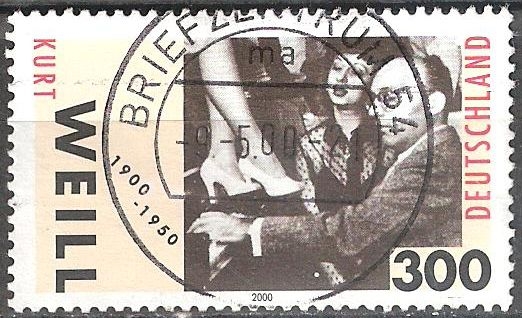 Nacimiento Centenario de Kurt Weill (compositor). 
