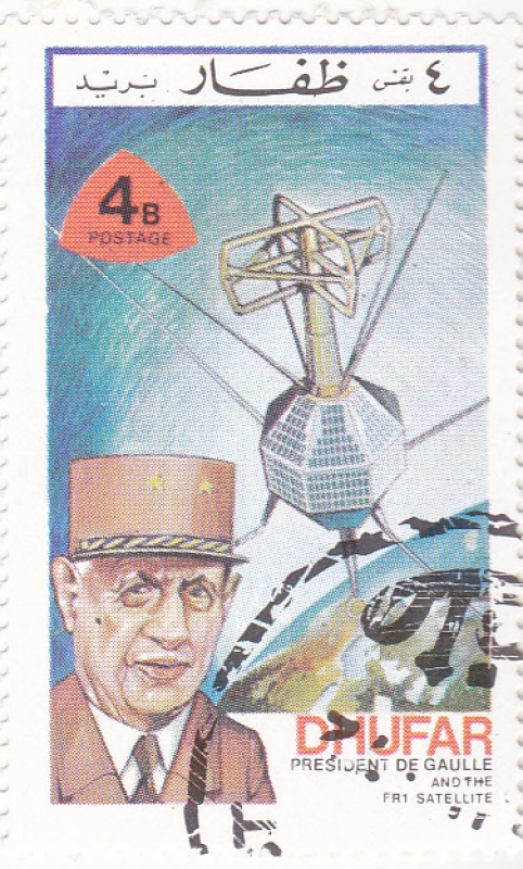 PRESIDENTE DE GAULLE Y SATÉLITE