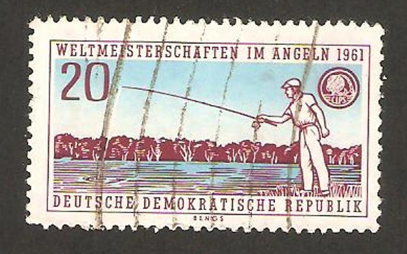 555 - Campeonato mundial de pesca en Dresde