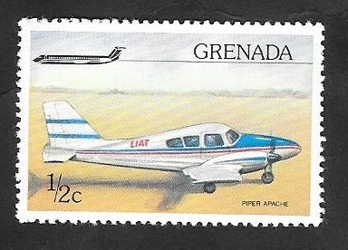 696 - Avión Piper Apache