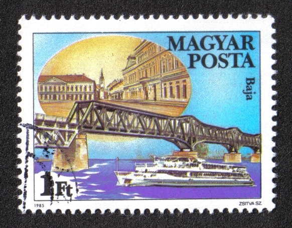 Puentes del Danubio, Baja, Hungría