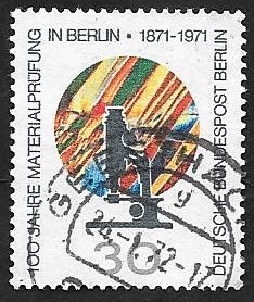 Berlin - 381 - Microscopio