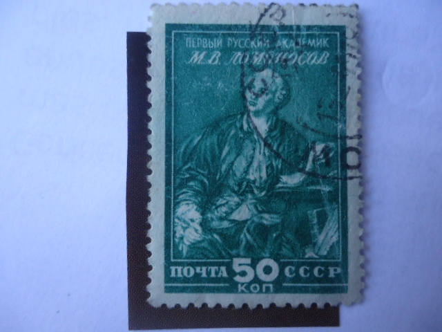 Mijail Vasilievich Lomonosov (1711-1765)Científico Ruso 