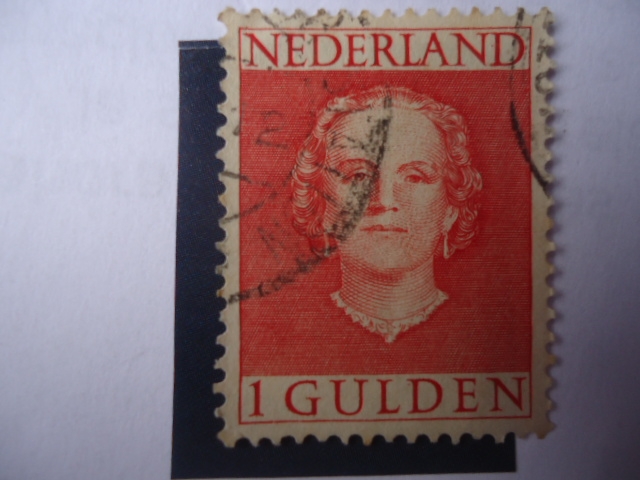 Queen Juliana (1909-2004) - De frente. Países Bajos.