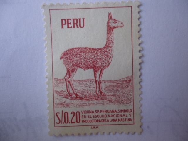Vicuña.Símbolo Patrio Peruana-Símbolo en el Escudo Nacional y Productora de la lana más fina.