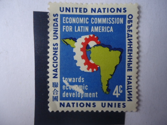 ONU-Nueva York - Comisión Económica para América Latina-Hacia el Desarrollo Económico.