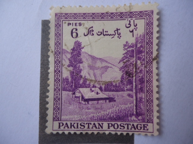 Paisaje de Montaña cerca a Kagan, Distrito de Hasara - 70 Aniversario de Pakistán.