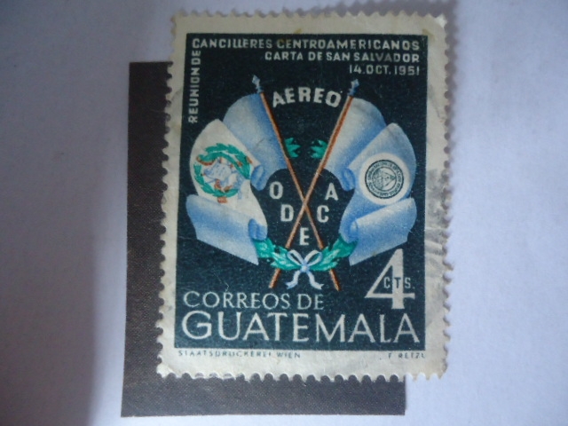 Reunión de Cancilleres Centroamericanos  -Carta de San Salvador 14 Dic. 1951-Banderas de Honduras y 