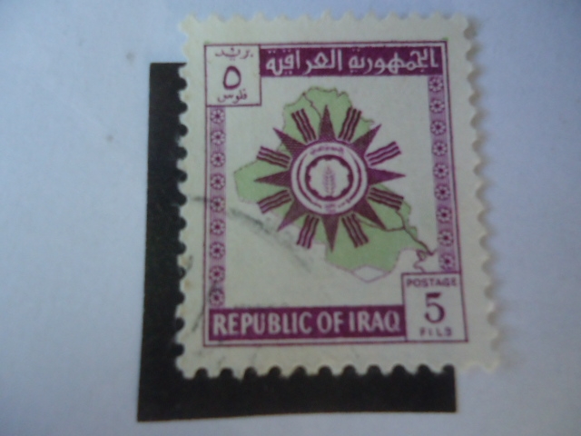 Mapa y Escudo de Armas de la República de Irak.