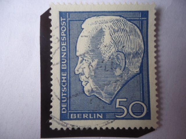 Dr:Heinrich Lübke (1894-1972) Reelección del Presidente Federal de la República federal de Alemania.