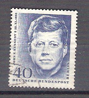 RESERVADO MANUEL BRIONES John F. KKennedy Y321