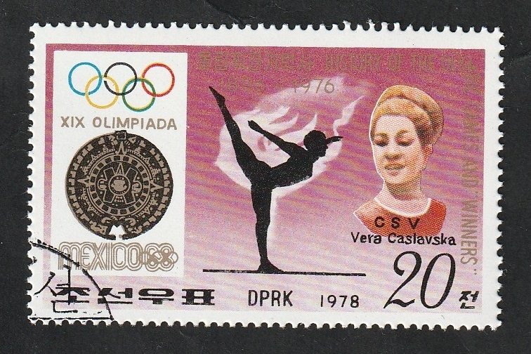 1501 P - Vera Caslavska, gimnasia, Medalla de oro en las Olimpiadas de Mexico