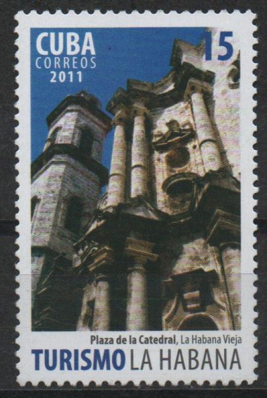 PLAZA  DE  LA  CATEDRAL.  HABANA  VIEJA.