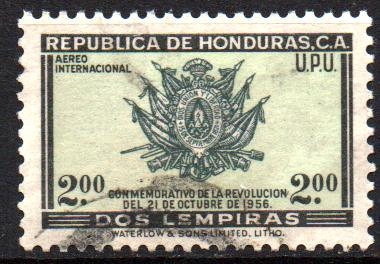 ESCUDO  DE  ARMAS