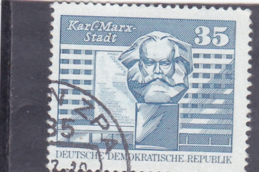 estatua Karl-Marx