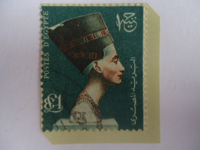 Busto de la Reina Nefertiti (1370 a.C-1330 a.C) - Neferu Atón Nefertiti de la dinastía