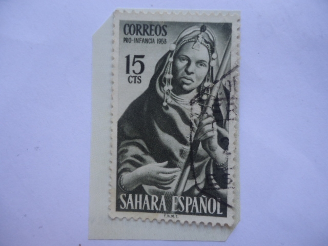 Ed:106 - Pro-Infancia 1953 - Serie:Sahara Español - Instrumento Musical -España-Colonias.