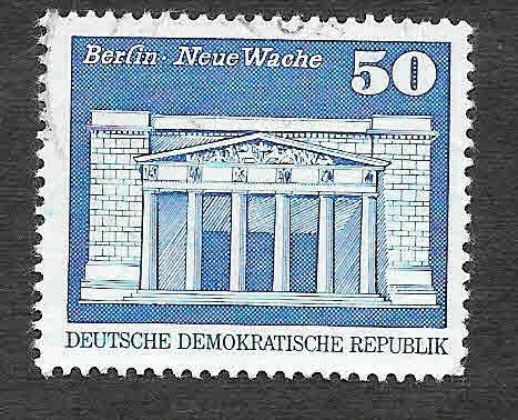 1438 - Edificio Nueva Guardia de Berlín