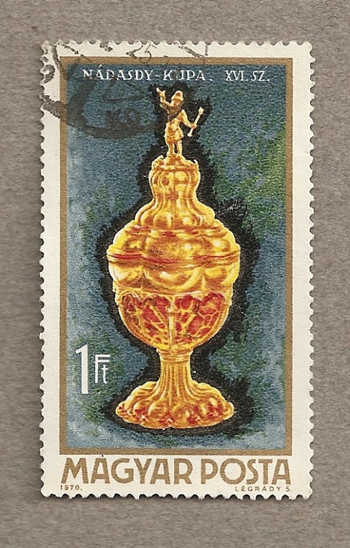 Copa de oro Nadasdy siglo XVI
