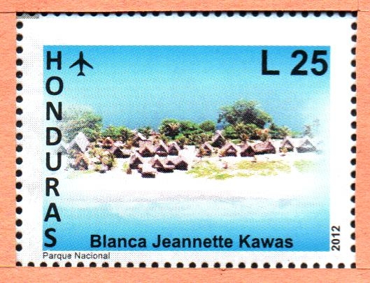 PARQUE  NACIONAL  BLANCA  JEANNETTE  KAWAS.  VIVIENDAS.