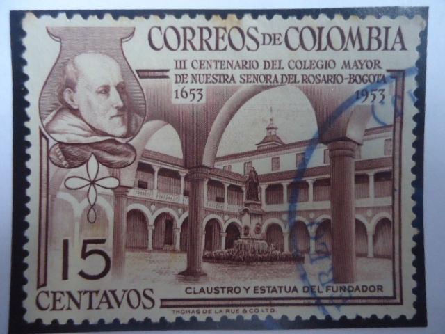 III Centenario del Colegio Mayor de Nuestra Señora del Rosario-Bogotá, 1653-1953 - Claustro y Estatu