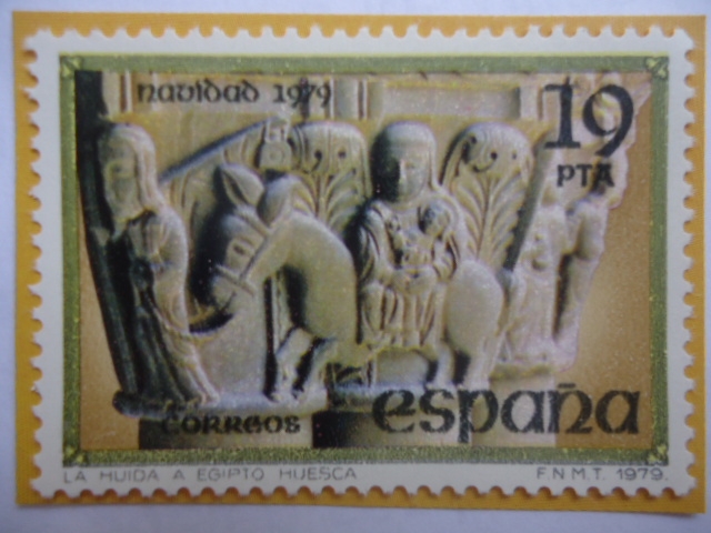 Ed: 2551-La Huída a Egipto-Huesca-Navidad 1979-Talla en Capitel de la Virgen,el Niño y San José.