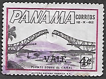Puente sobre el canal