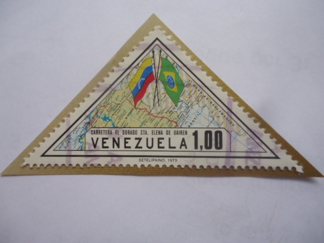 Carretera el Dorado Santa Elena de  Uairen - Mapa y Bandera de Venezuela y Brasil.