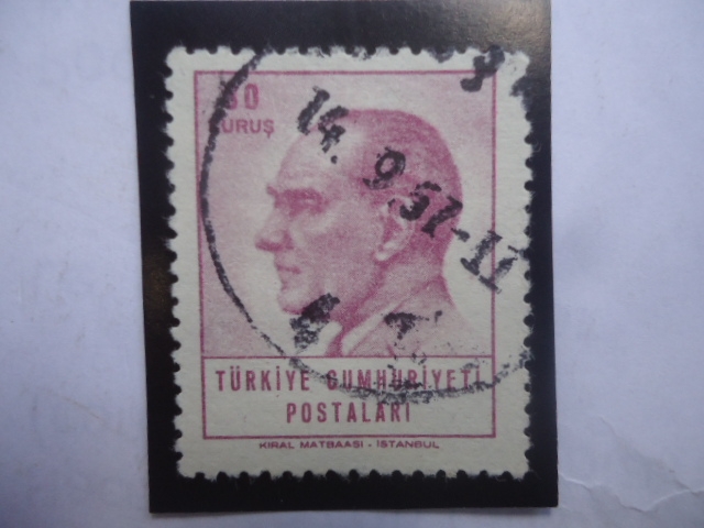 Kemal Atatürk (1881-1938) - Mustafá Kemal Atatürk - Primer Presidente-Serie:postales 1965-Atatürk.