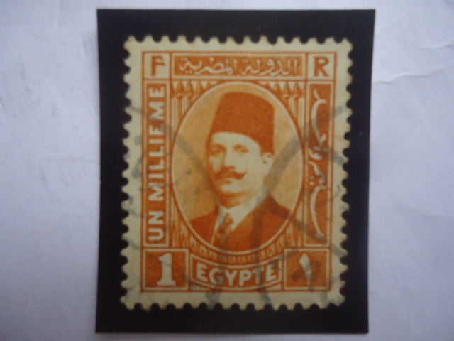 King Fuad I (1868-1936)-Rey de Egipto -(Un Millieme, al lado izquierdo)