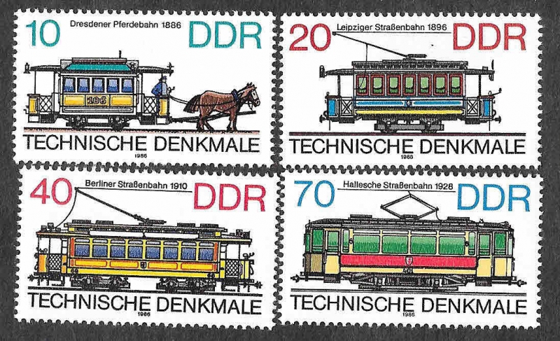 2538-2541 - Tranvías (DDR)