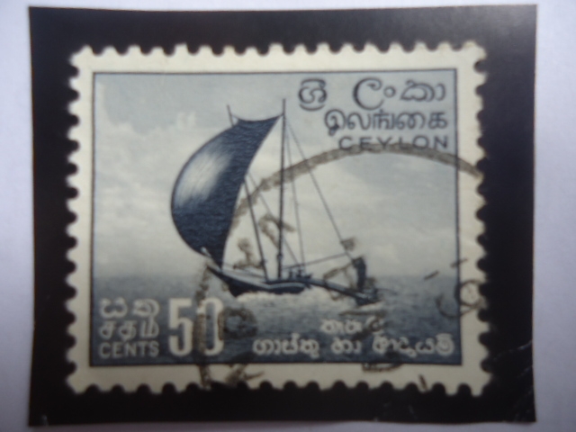 Ceilán - Canoa con Vela - Sello de 50 Ctvos. Ceilanés, año 1958