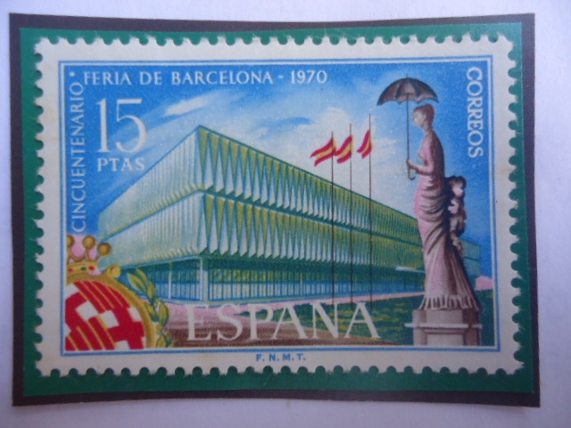 Ed:Es 1975-Cincuentenario Feria de Barcelona (1970)-Edif. de Exposición y Estatua Dama de la Sombril