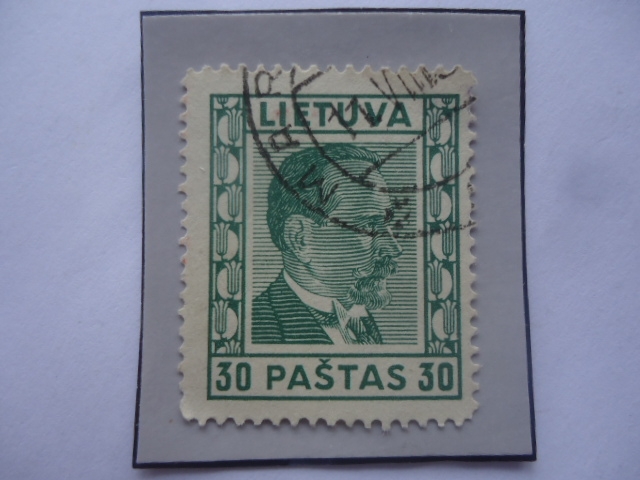 Antanas Smetona (1874-1944)-Primer Presidente (1919-1920) - Sello de 30 Ct. Centas Lituano, año 1937
