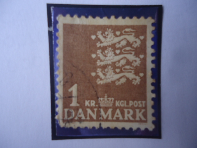 Leones heráldicos de Dinamarca- Sello de 1 Corona danés, Año 1946.