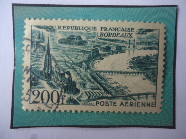 Bordeaux-Vista de la Ciudad de Bordeaux-Paisajes Urbanos Aéreos- Sello de 200 francos francés, año 1