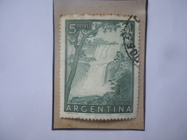 Cataratas del Icuazú (En el Río Iguazú)-Sello de 5 m$n Peso Nacional Argentino,año 1955