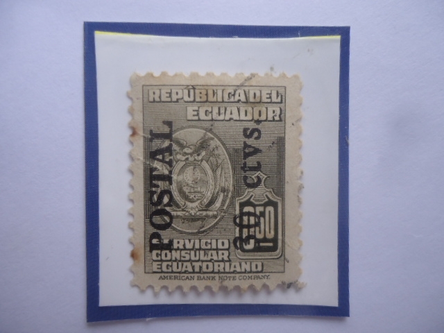Timbre Servicio Consular Ecuatoriano a Sello Postal- Sello de 0,50 año 1954.