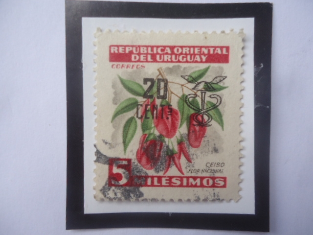 Ceibo - Flor Nacional- Sello Sobrestampado con 20 sobre 5 Céntimos, Año 1959.