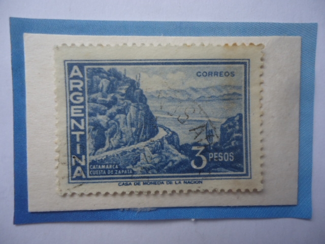 Catamarca - Cuesta de Zapata  (ó Cordón de Zapata) - Sello de 3 m$n Peso Nacional Argentino, año 196
