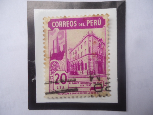 El Banco Industrial del Perú- Serie: 1938, Motivos del país- sello de 20 Cts. Año 1938.
