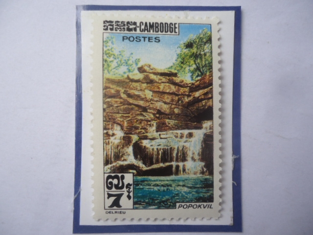 Cascada: Popokvil Falls - Serie: Turismo- Sello de 7 Riel Camboyano. Año 1963.