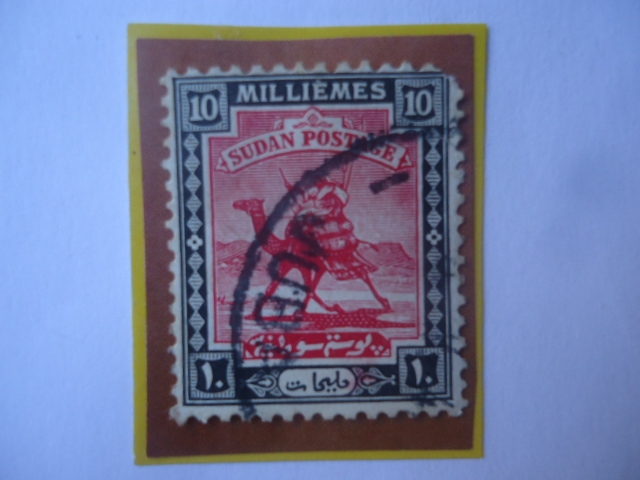 cartero en Dromedario-Sello de 10 millieme, Egipcio.Año 1922