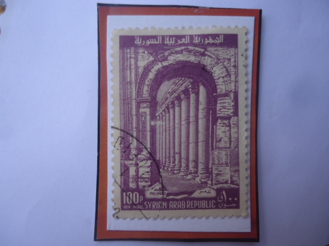 Palmyra- Arcos y Columnas en Palmira- Serie:Airmail 1961- Sello de 100 piastra