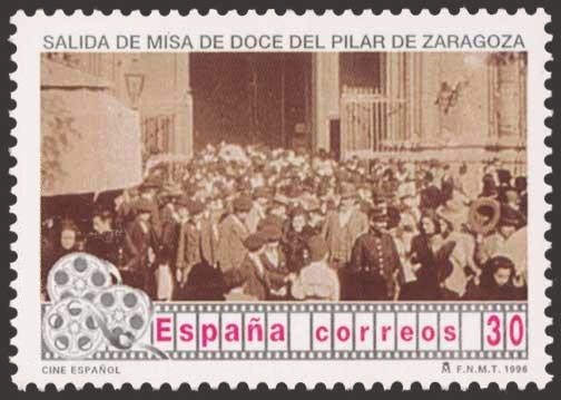 España 3406 **. Cine Español. Salida de misa de doce del Pilar