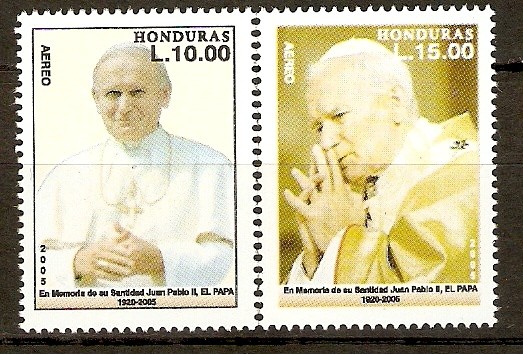 EN  MEMORIA  DE  S. S.  JUAN  PABLO  II