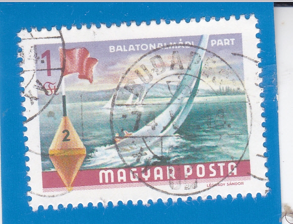 competición de vela en lago Balatón