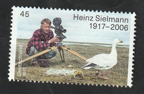 3103 - Heinz Sielmann, director de cine